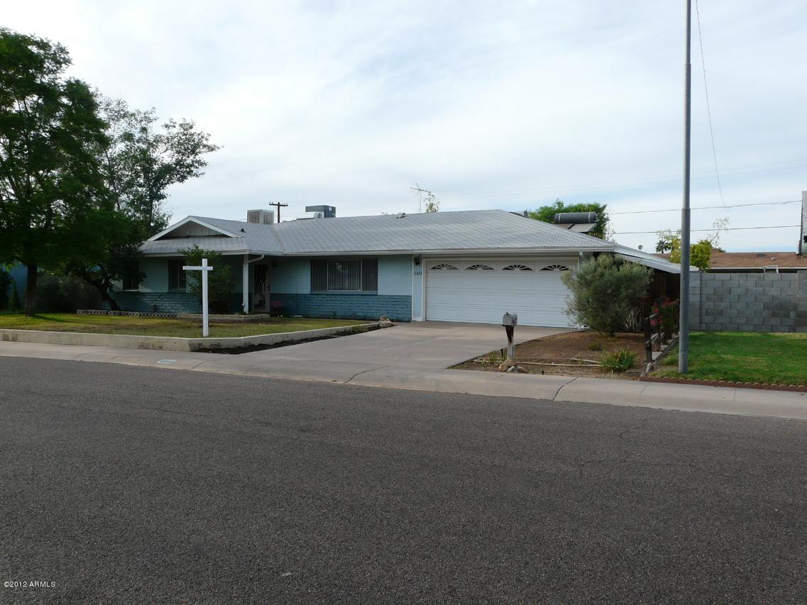 2202 W Greenbriar Dr., Phoenix, AZ 85023