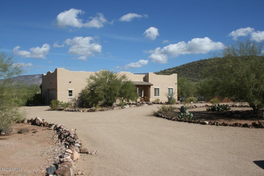 44027 N 20th St., New River, AZ 85087