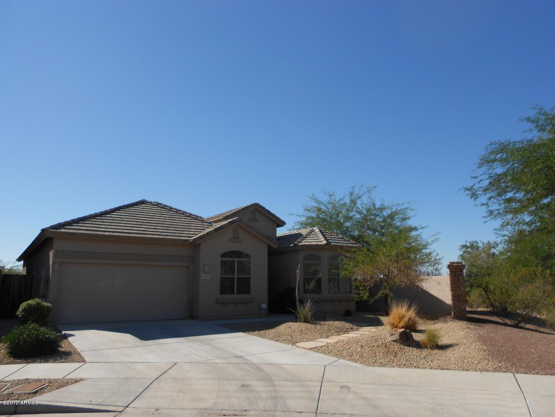 2441 W Red Range Way, Phoenix, AZ 85085