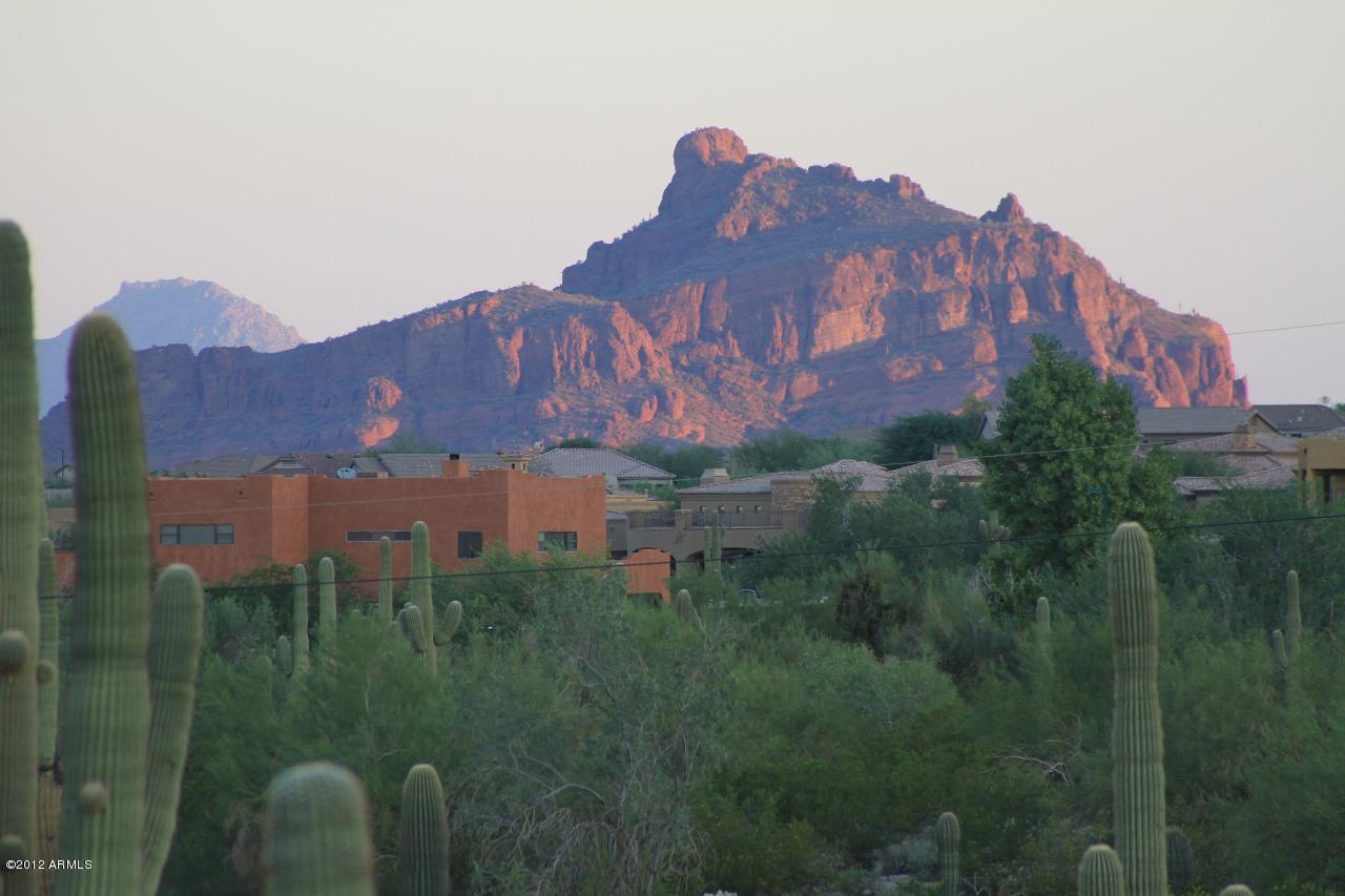 8332 E Quill St., Mesa, AZ 85207