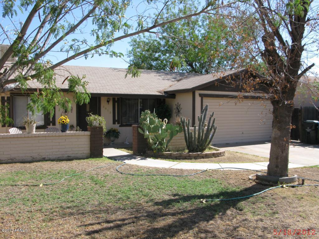 3813 E Acoma Dr., Phoenix, AZ 85032