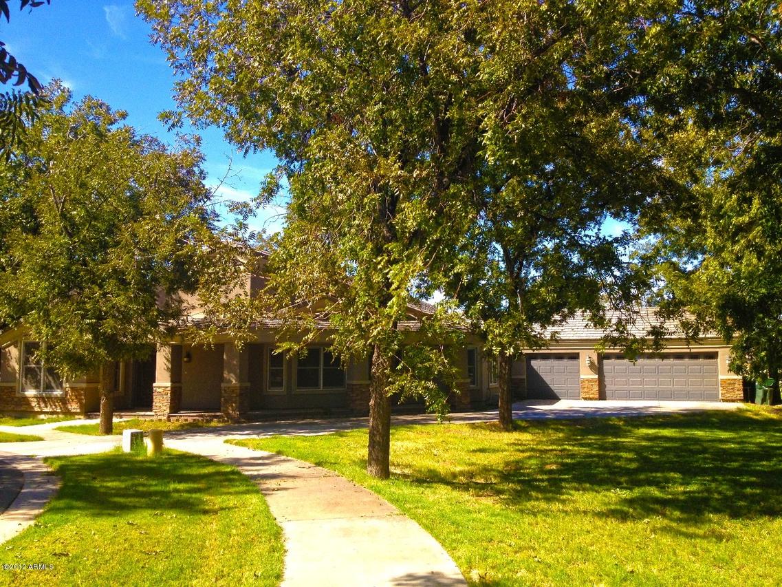 2830 W Harvest Groves Ln., Phoenix, AZ 85041
