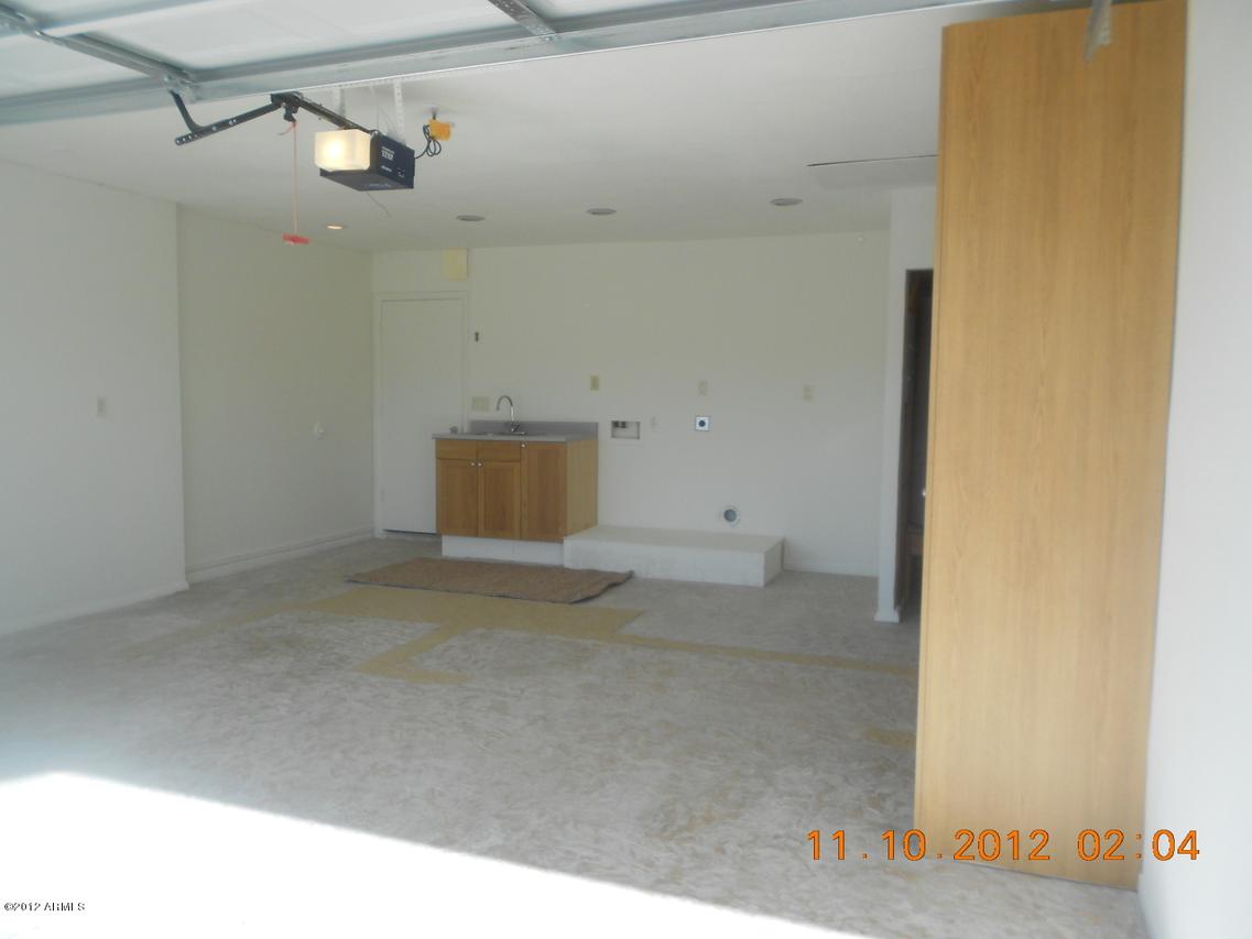 2520 E Manhatton Dr., Tempe, AZ 85282
