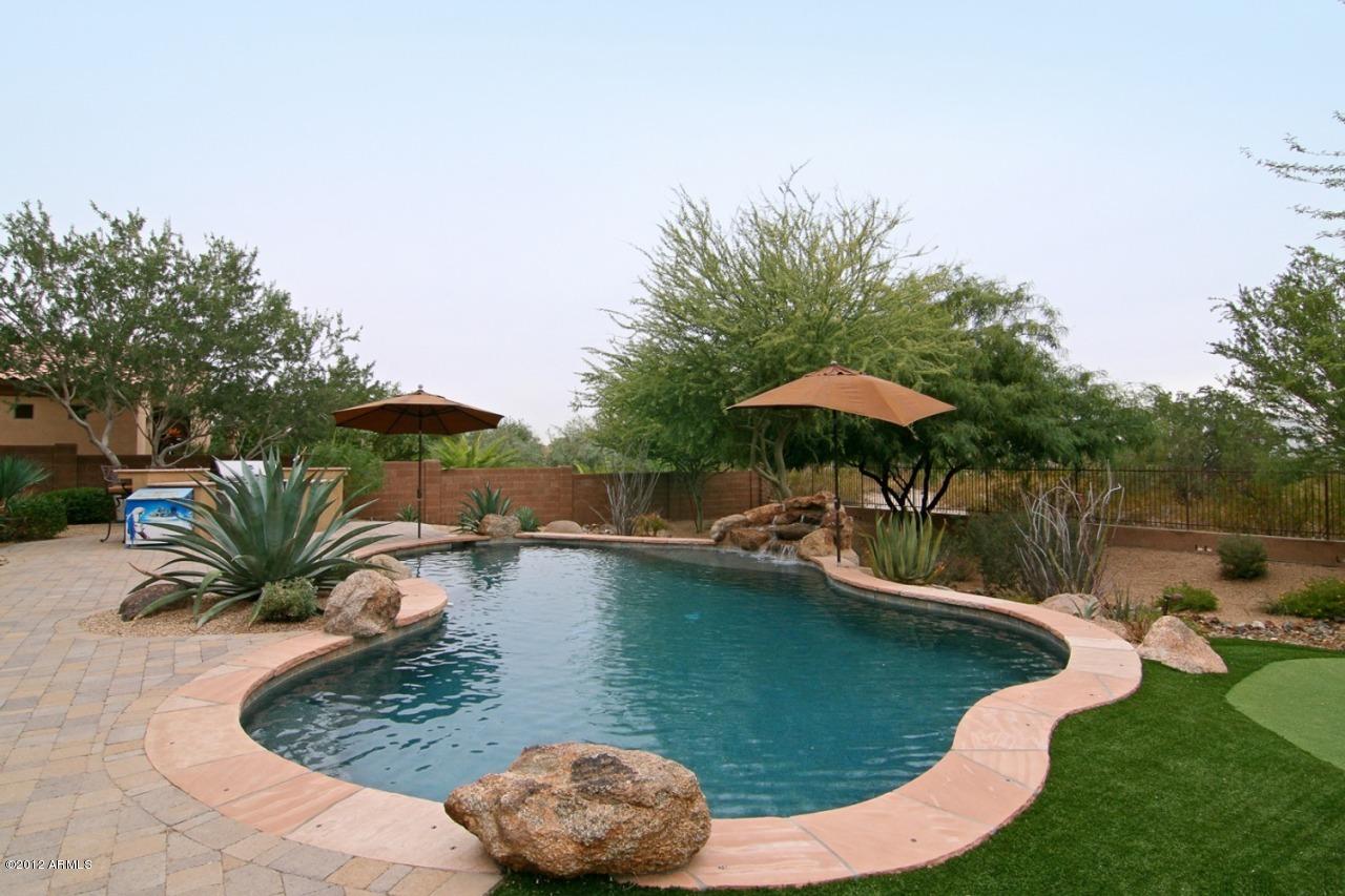 2122 E Beth Dr., Phoenix, AZ 85042