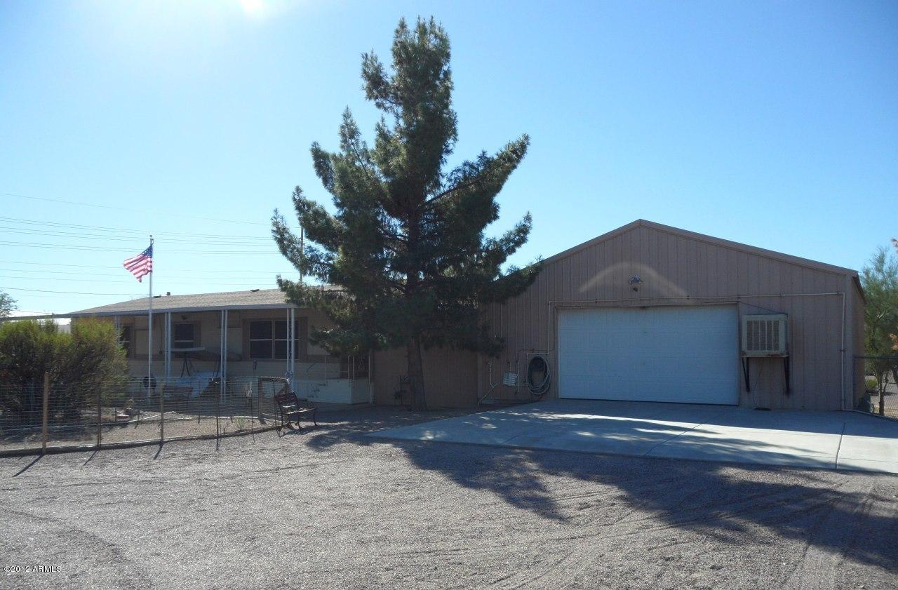 76 N Tomahawk Rd., Apache Junction, AZ 85119