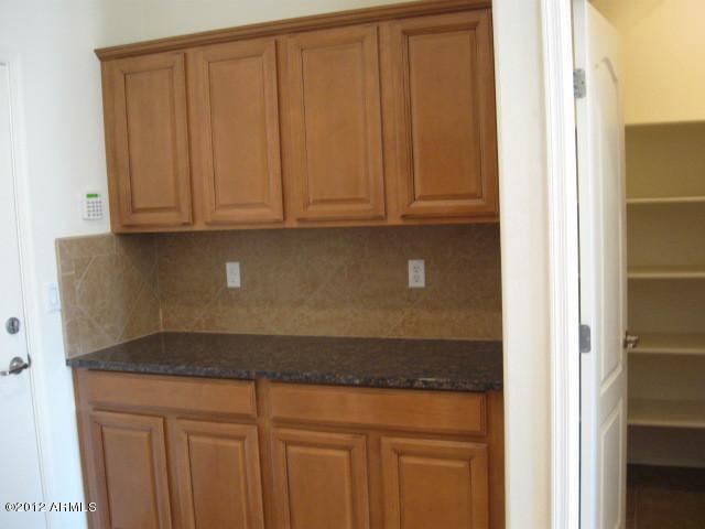 1327 E Sugey Ct., San Tan Valley, AZ 85143