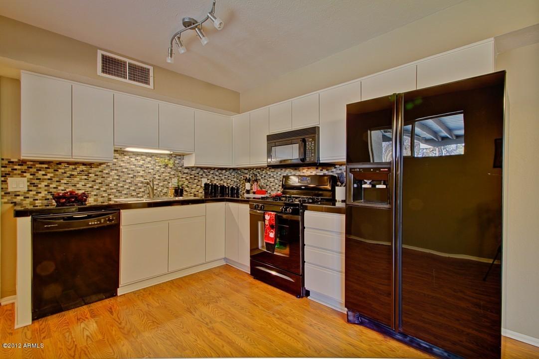 1526 W 7th Ave., Mesa, AZ 85202