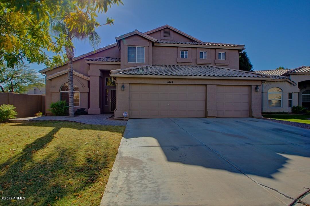 1847 W Leah Ln., Gilbert, AZ 85233