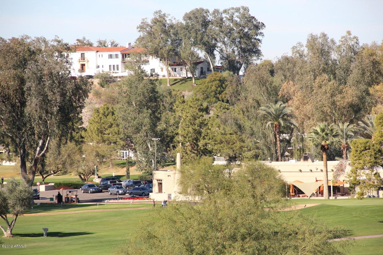 2 Biltmore Estate #313, Phoenix, AZ 85016