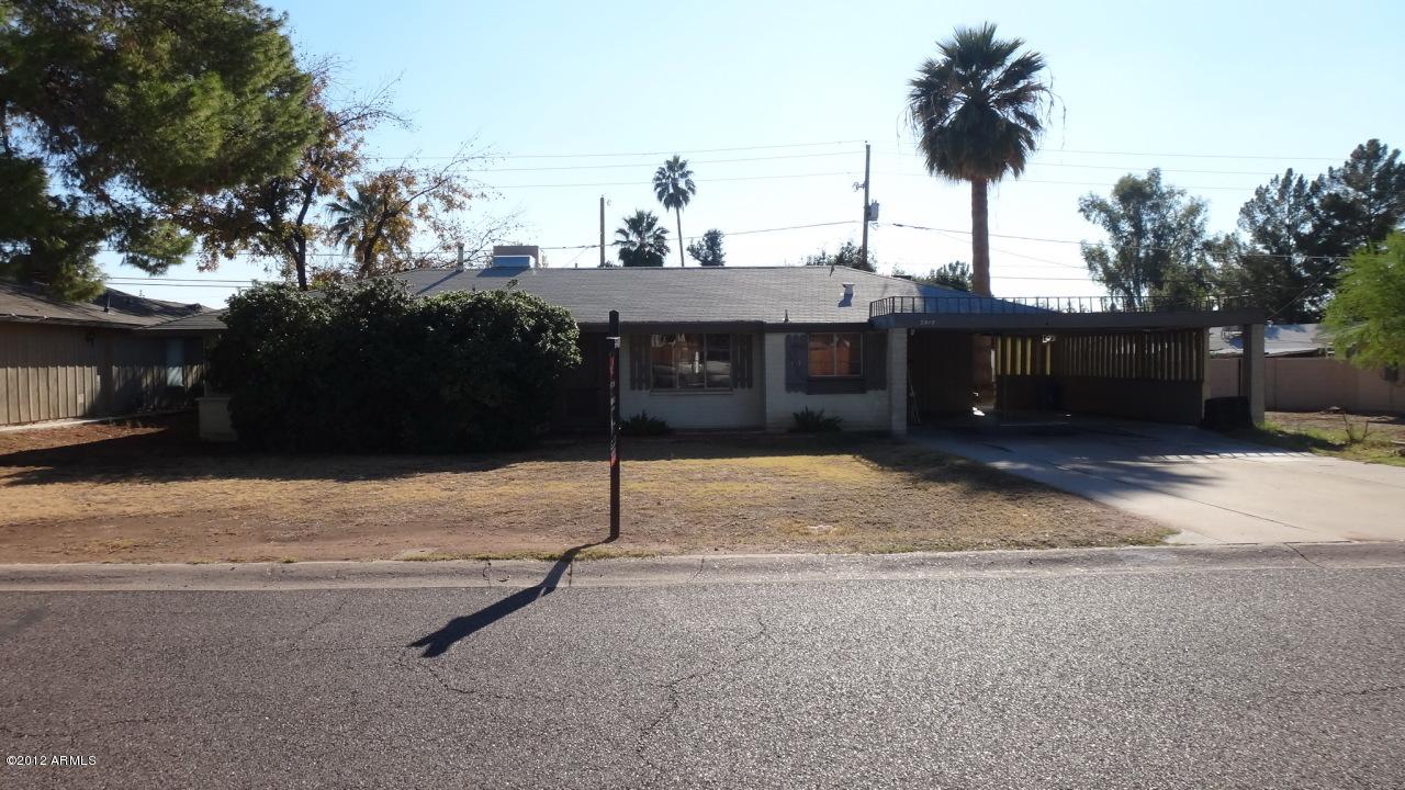 3915 E Hazelwood St., Phoenix, AZ 85018