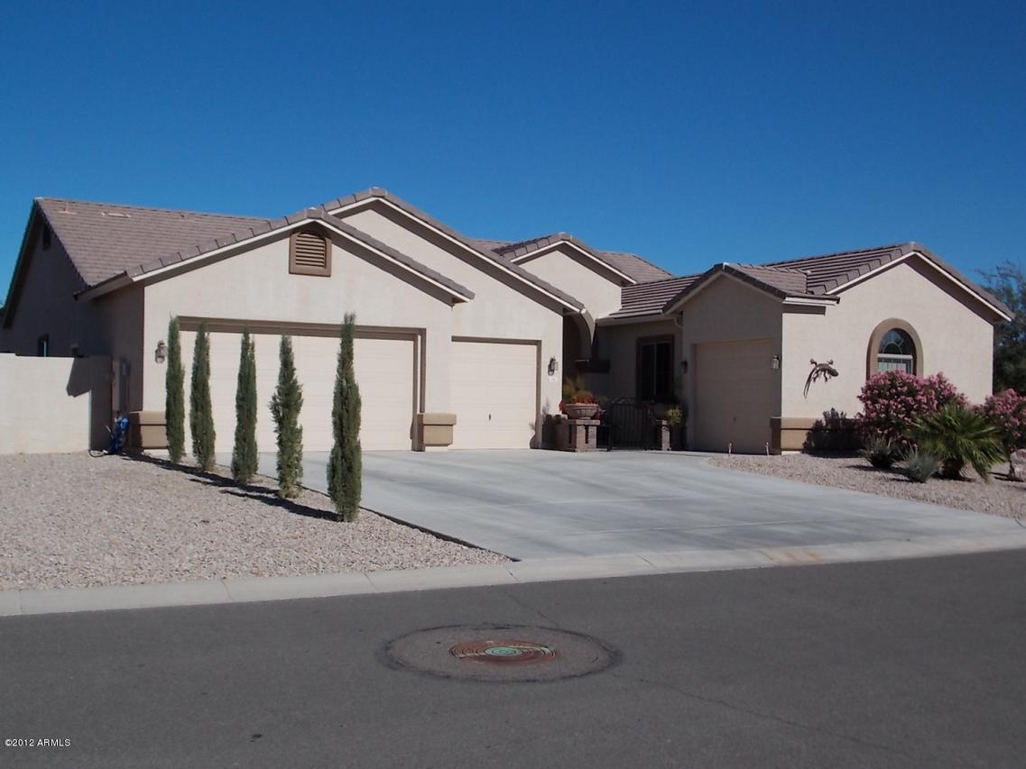 536 W Stirrup Ln., San Tan Valley, AZ 85143
