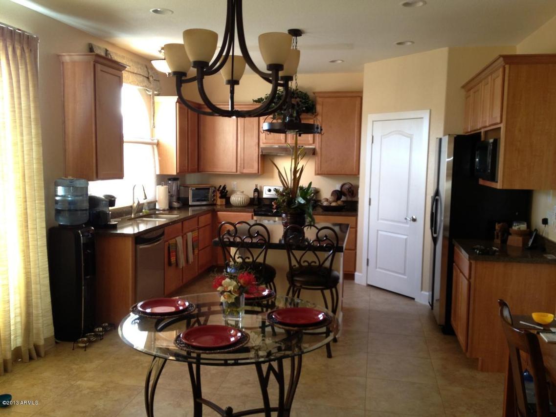 1011 E Sunland Ave., Phoenix, AZ 85040