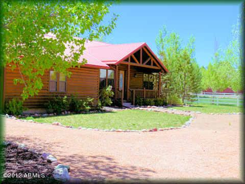 2305 Quarter Horse Tr., Overgaard, AZ 85933
