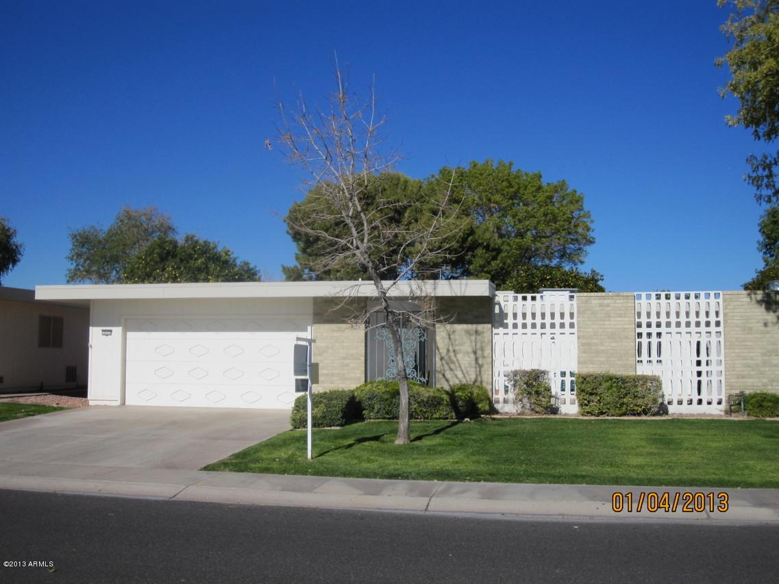 10322 W Manzanita Dr., Sun City, AZ 85373