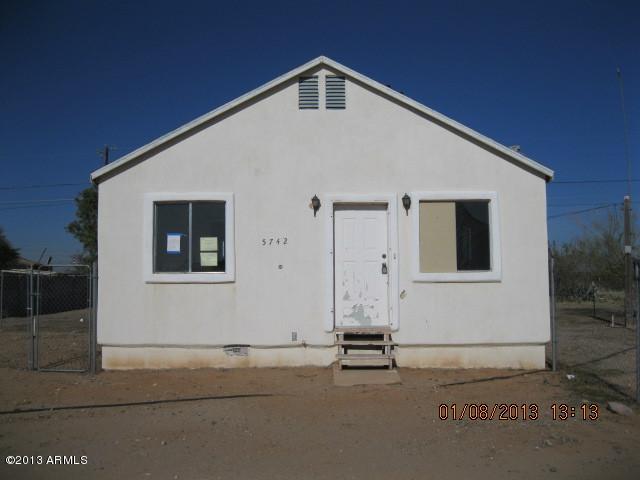 5742 E Fox Hollow Ln., San Tan Valley, AZ 85140