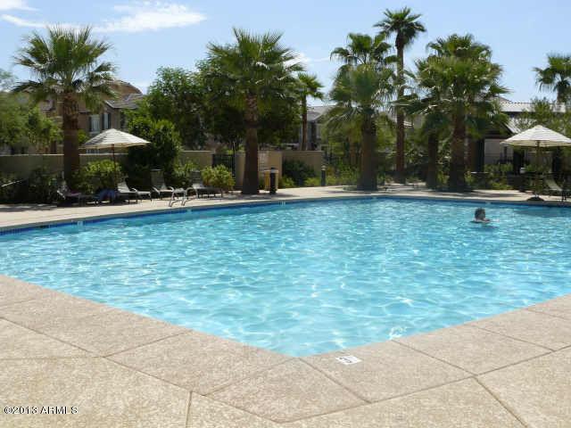 2225 E Sunland Ave., Phoenix, AZ 85040