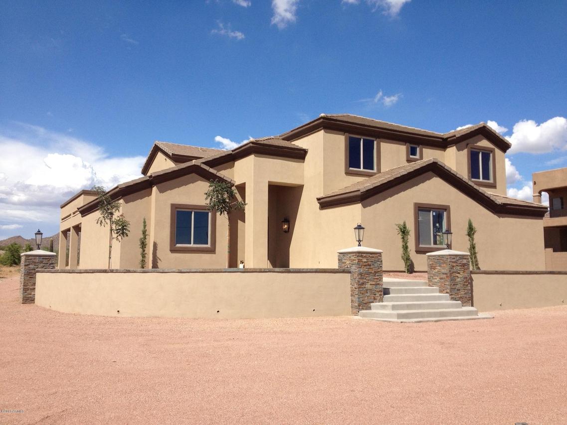 8232 E Plymouth St., Mesa, AZ 85207