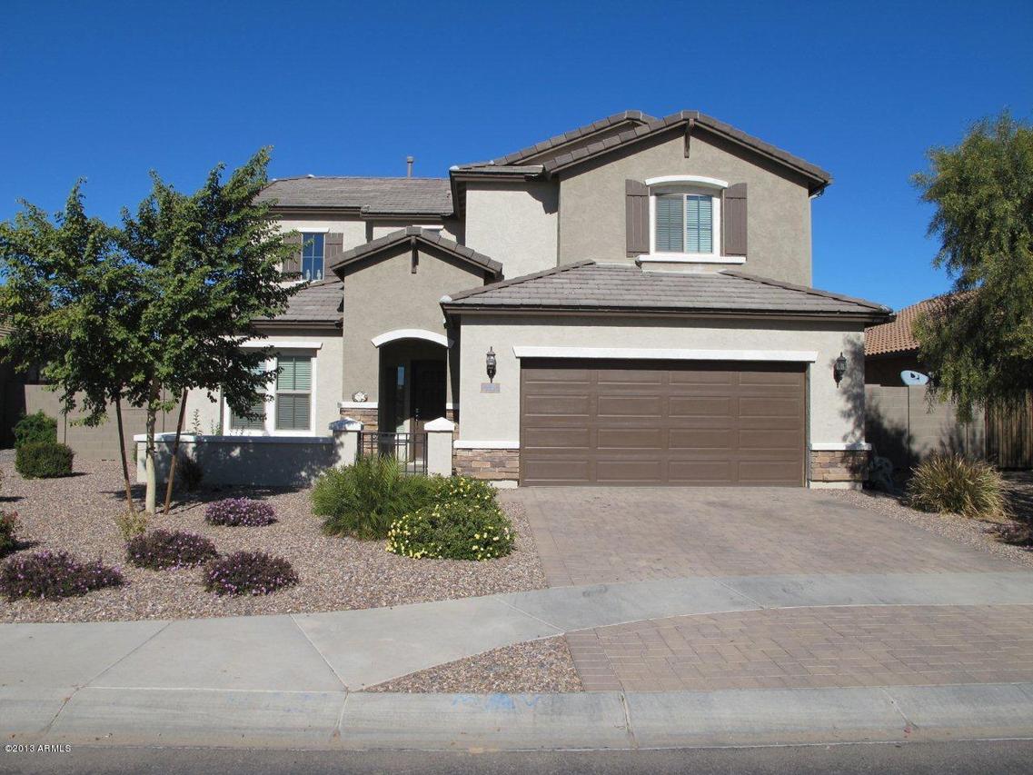 3064 E Maplewood St., Gilbert, AZ 85297