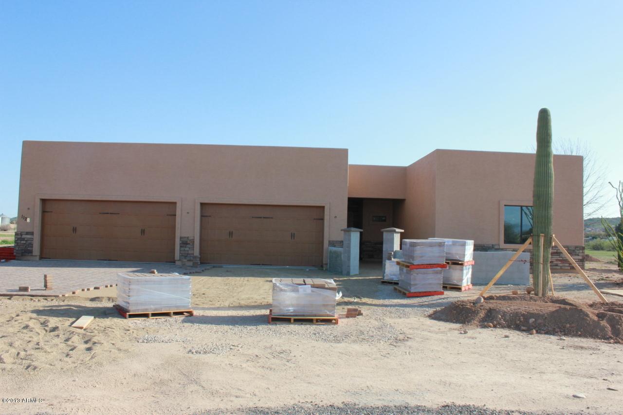 1123 W Carriage Rd., Phoenix, AZ 85086