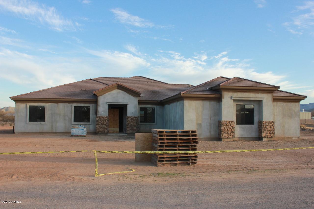 1106 W Carriage Rd., Phoenix, AZ 85086