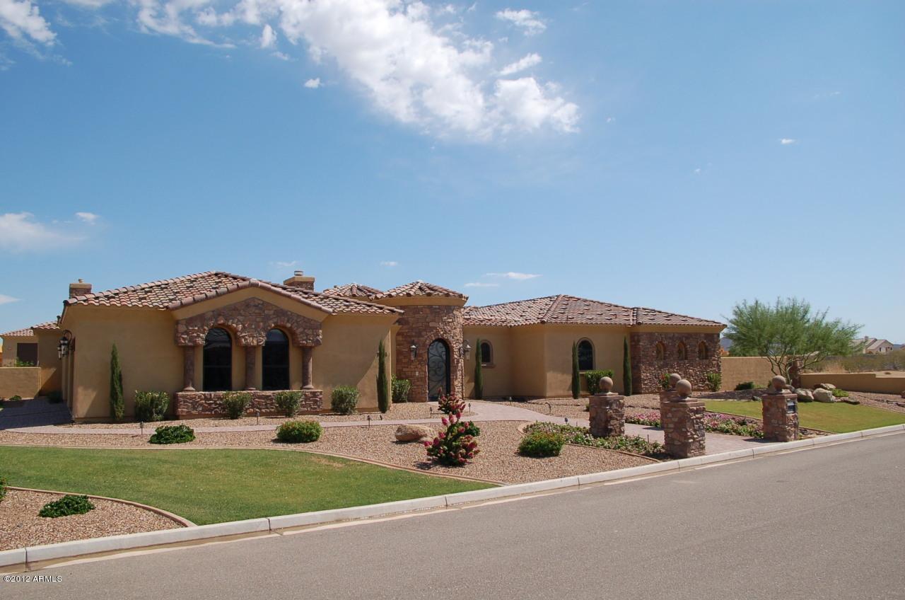 7996 W Villa Chula Ln., Peoria, AZ 85383