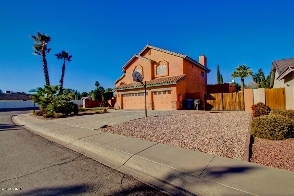 2010 E Bendix Dr., Tempe, AZ 85283