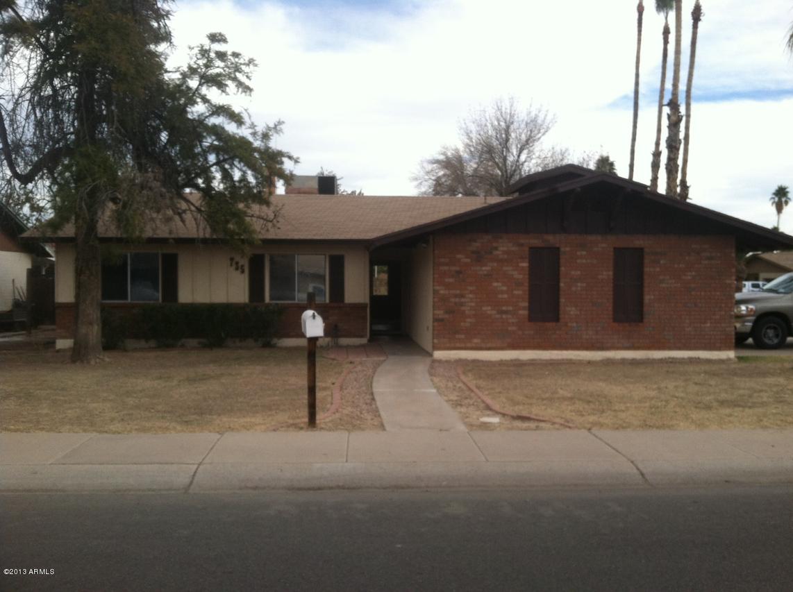 735 N Meadows Dr., Chandler, AZ 85224