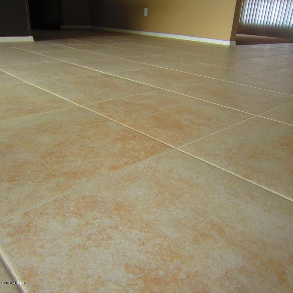 7322 W Shangri La Rd., Peoria, AZ 85345