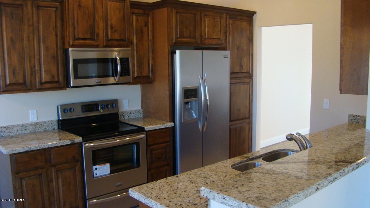 4025 E Laurel Ln., Phoenix, AZ 85028