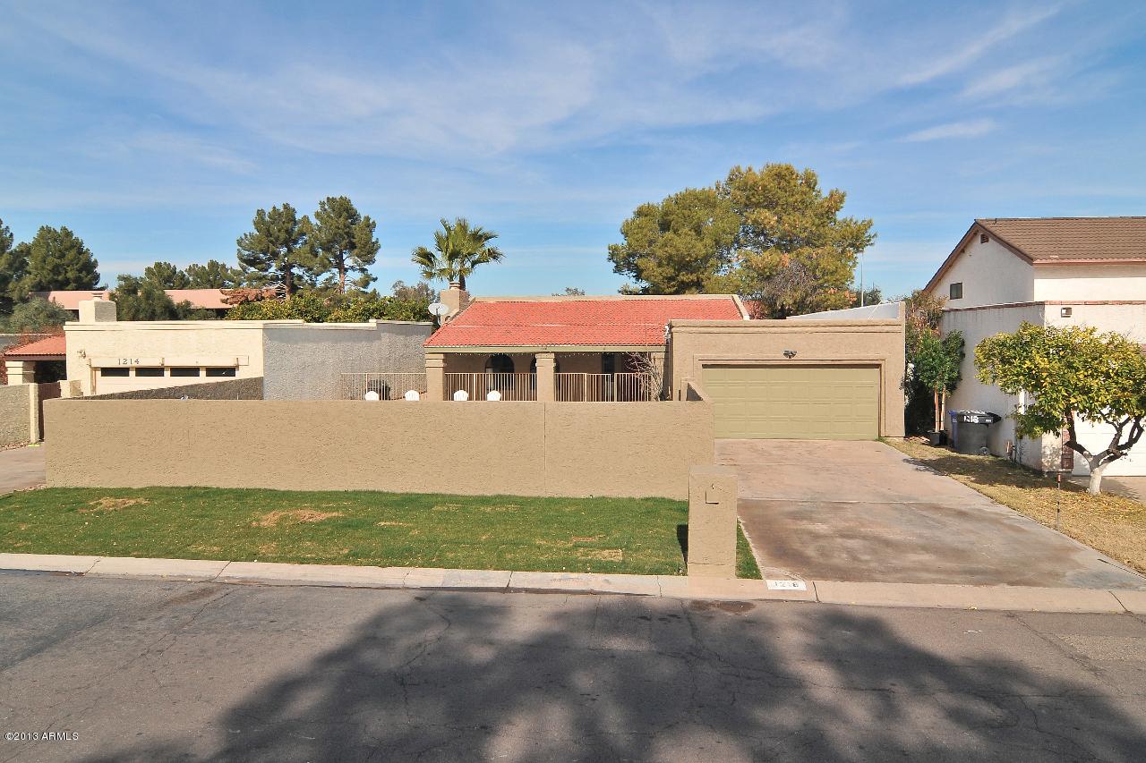 1218 E Northshore Dr., Tempe, AZ 85283