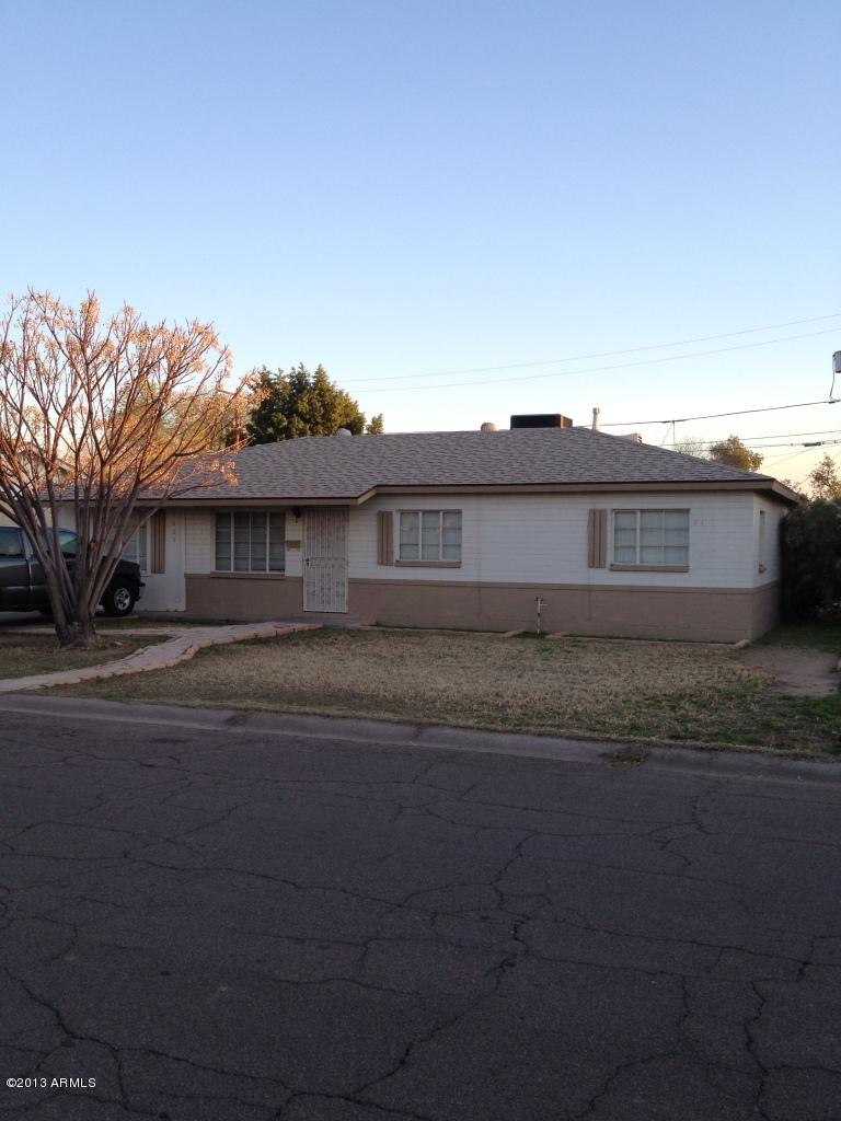 2401 W Citrus Way, Phoenix, AZ 85015