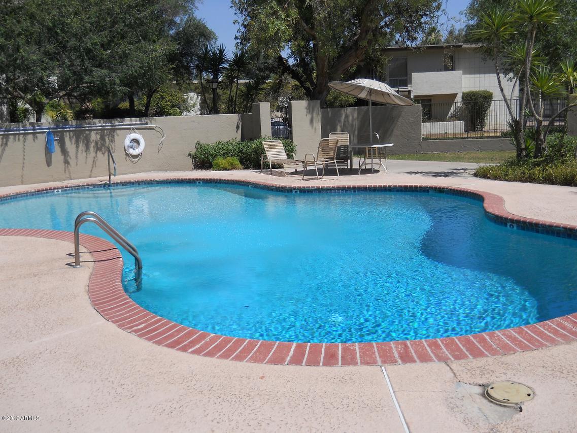 4041 E Camelback Rd. #5, Phoenix, AZ 85018
