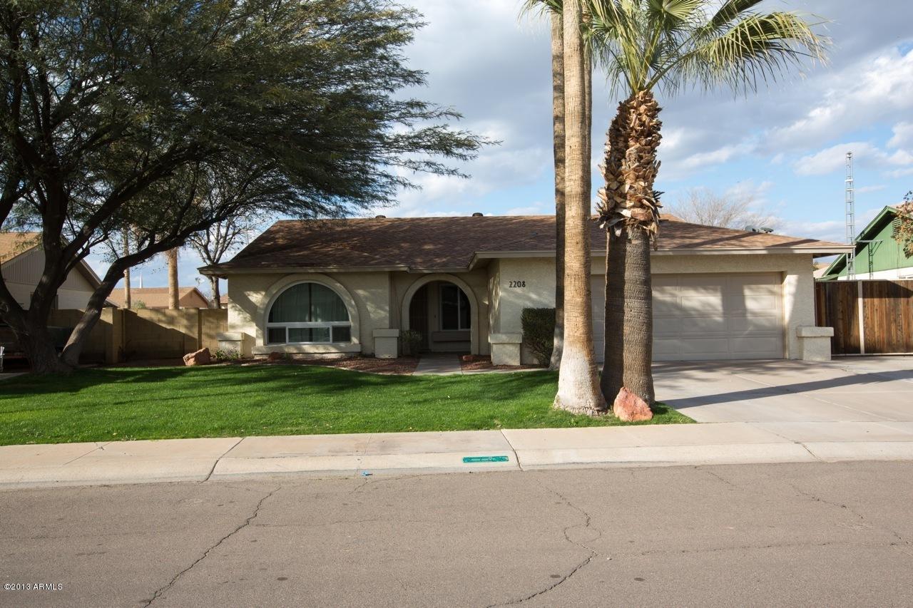 2208 W Sagebrush Ct., Chandler, AZ 85224