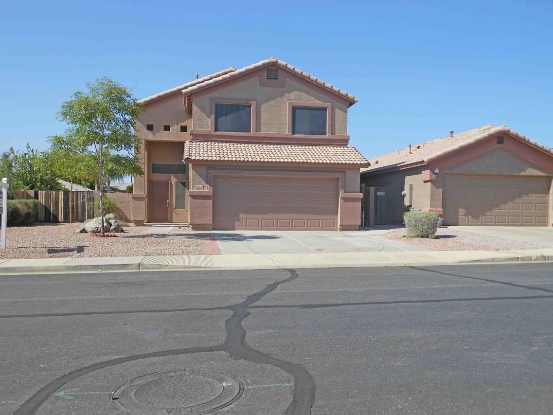 6048 E Roland St., Mesa, AZ 85215