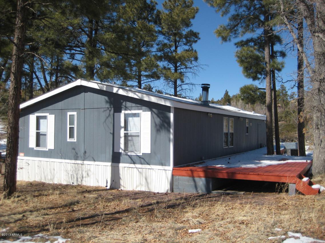 899 Navajo Tr., Linden, AZ 85901