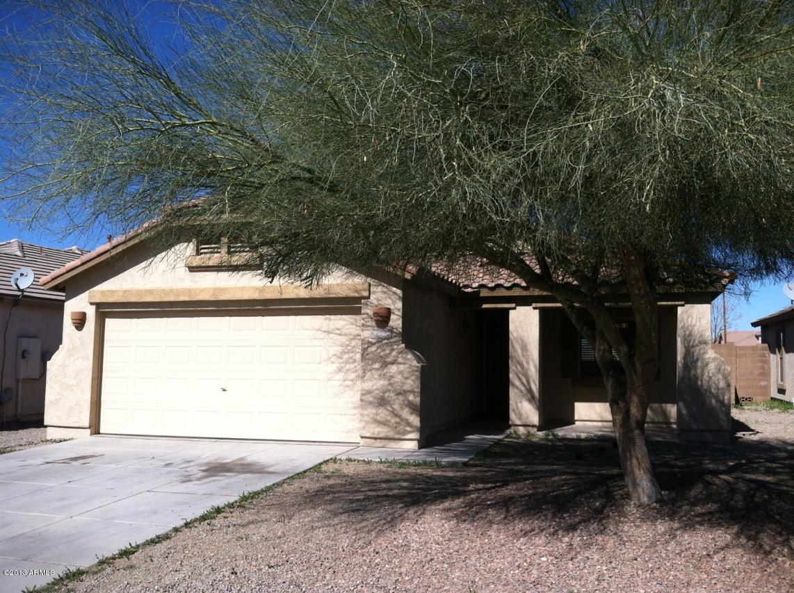 1722 E Christopher St., San Tan Valley, AZ 85140