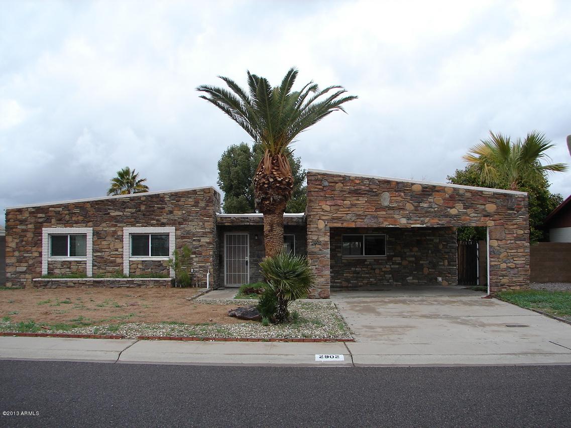 2902 E Windrose Dr., Phoenix, AZ 85032