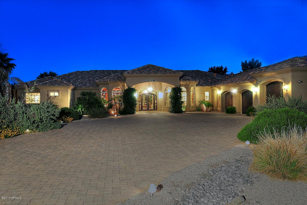 12050 N 76th Ct., Scottsdale, AZ 85260