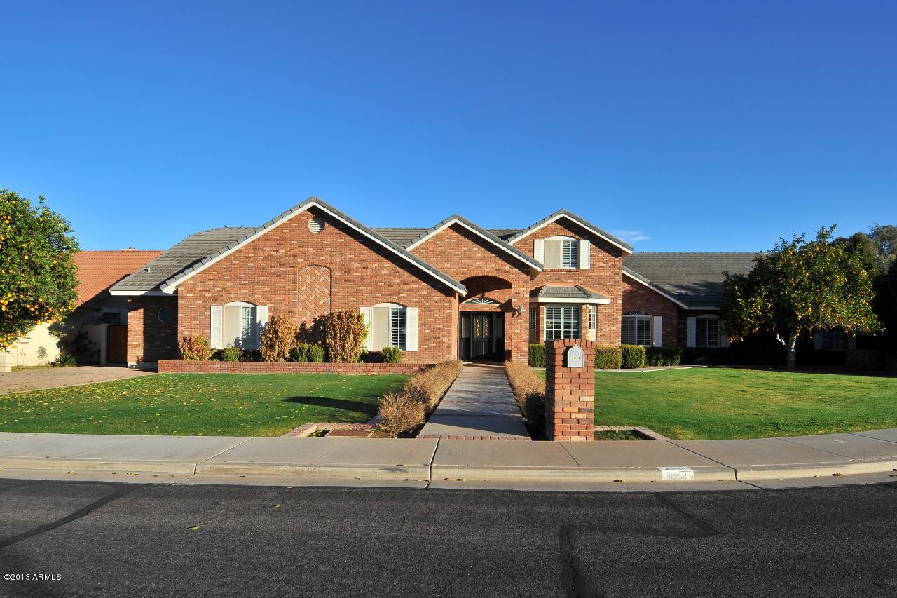 1854 E Leland Cir., Mesa, AZ 85203