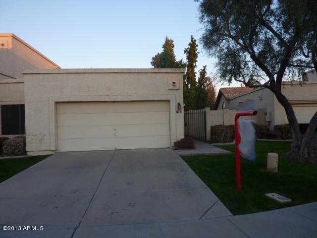 2631 N Carriage Ln., Chandler, AZ 85224