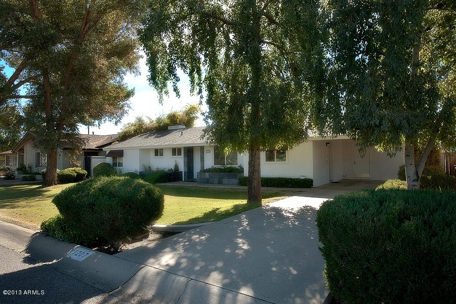 1207 W Rose Ln., Phoenix, AZ 85013
