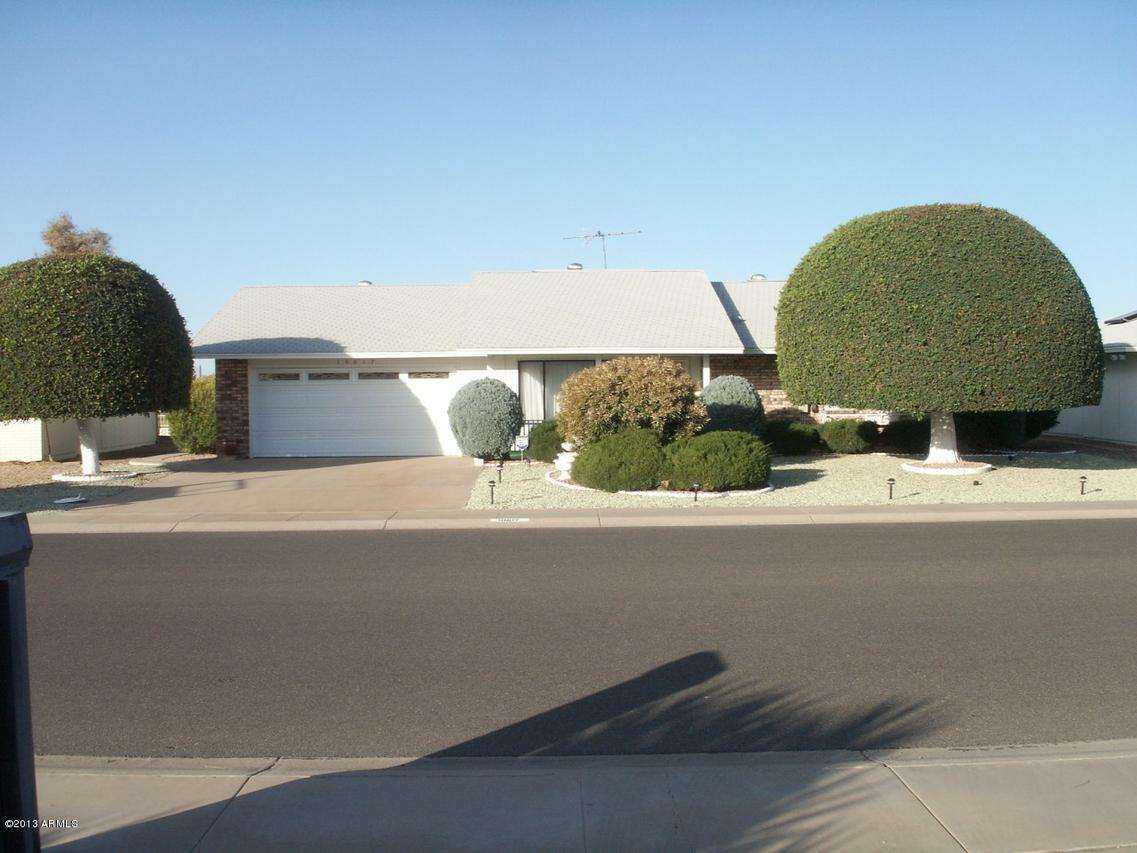 10617 W Willow Creek Cir., Sun City, AZ 85373