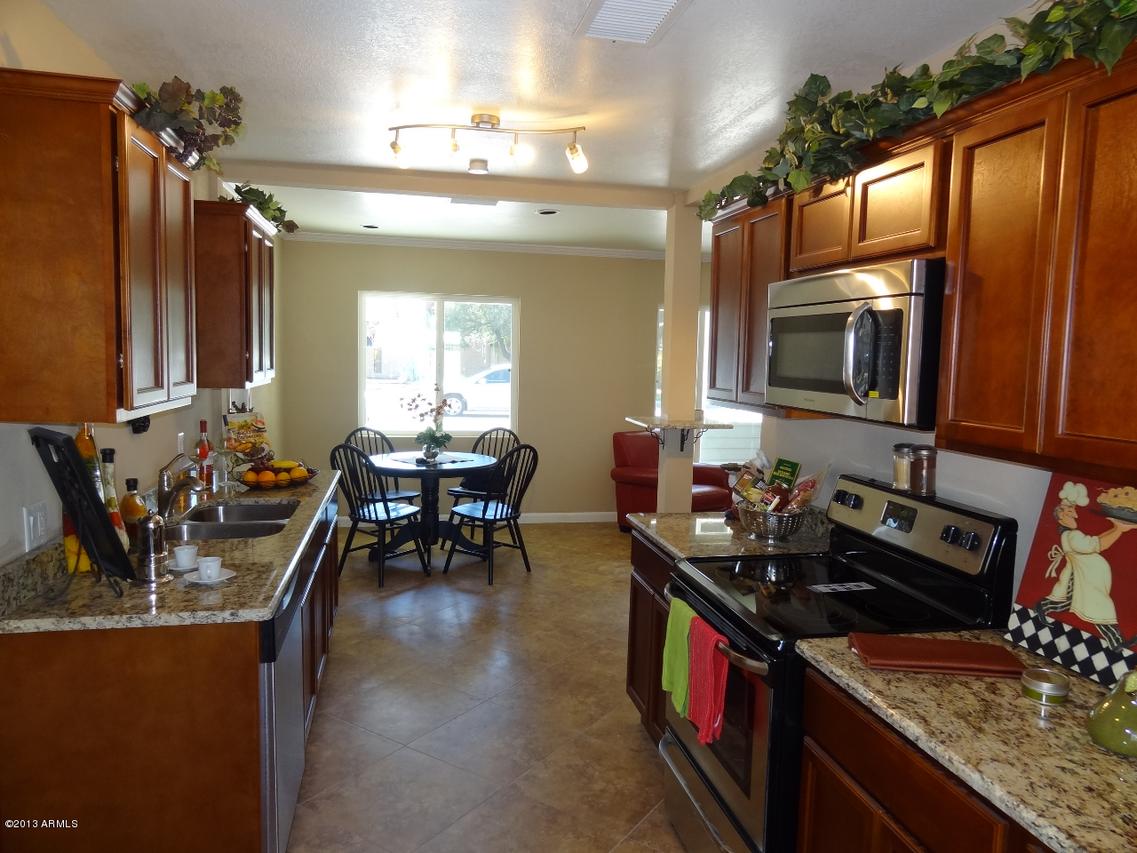 2024 E Mitchell Dr., Phoenix, AZ 85016