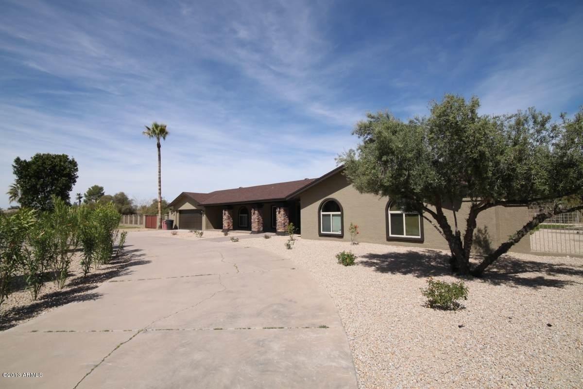 8300 E Shea Blvd., Scottsdale, AZ 85260