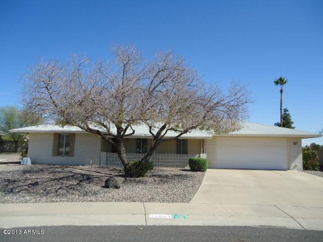 15601 N Meadow Park Dr., Sun City, AZ 85351