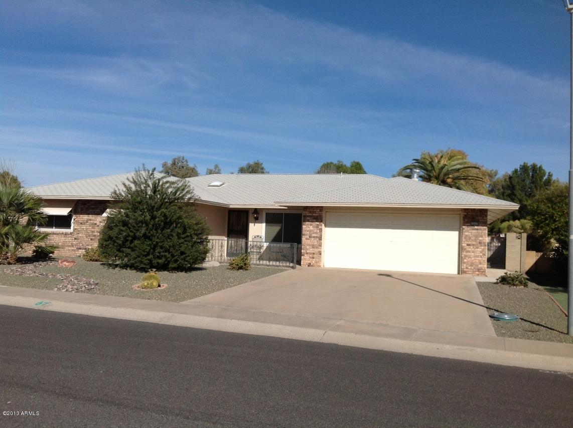 15639 N 110th Ave., Sun City, AZ 85351