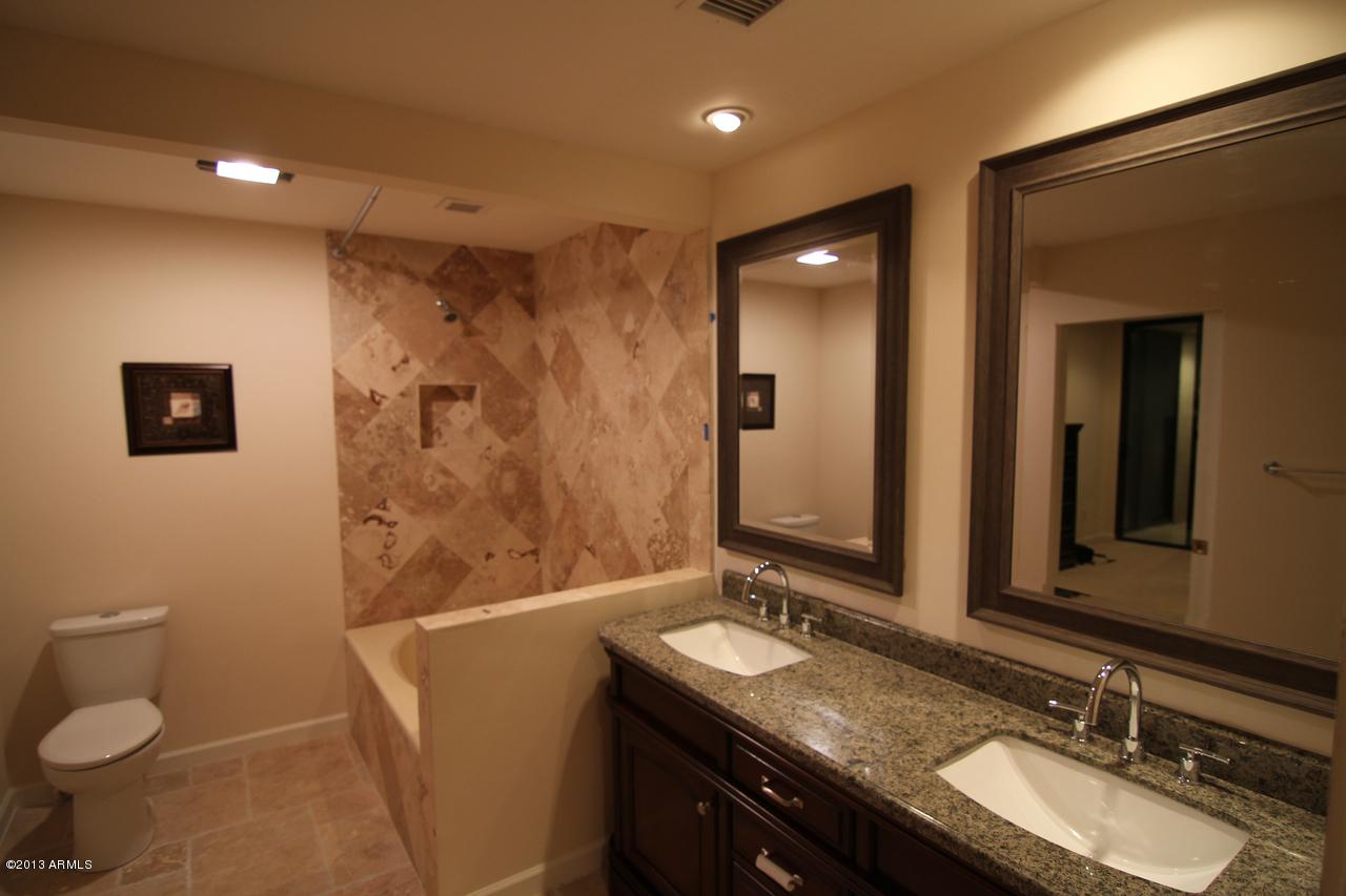 7440 N San Manuel Rd., Scottsdale, AZ 85258