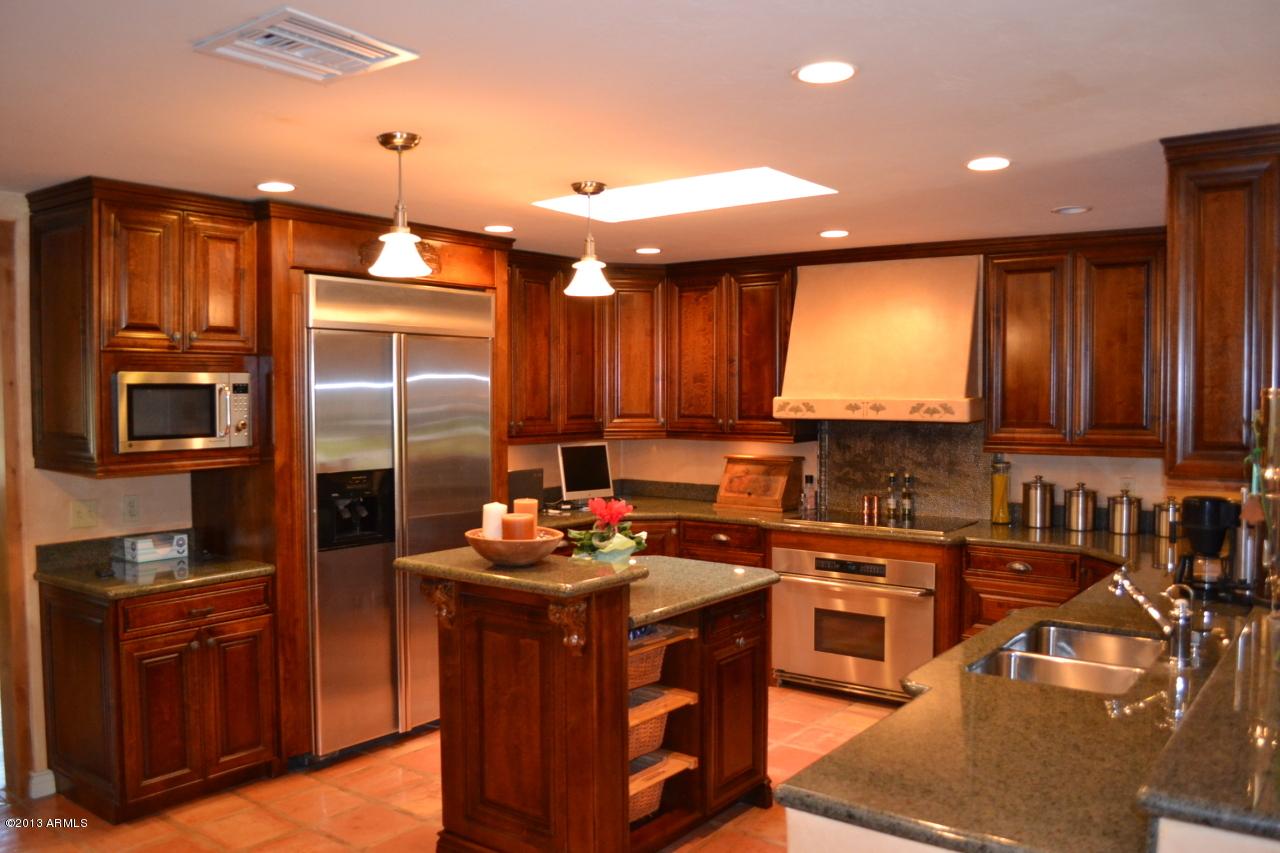 6816 W Pershing Ave., Peoria, AZ 85381