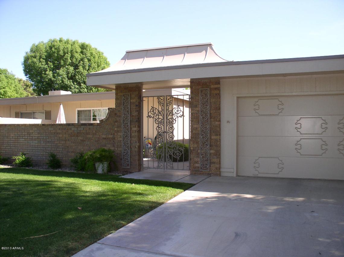 10313 W Spanish Moss Ln., Sun City, AZ 85373