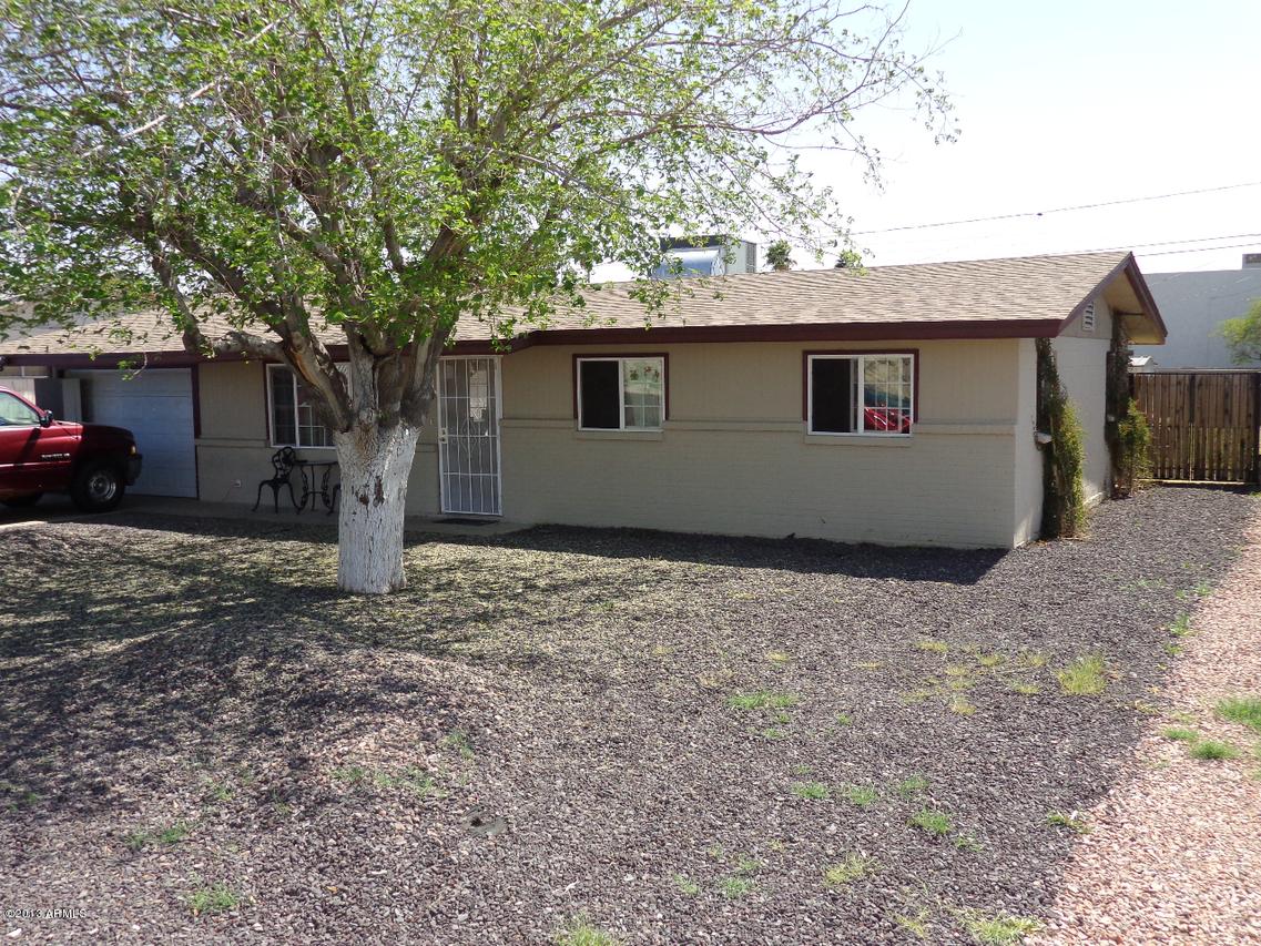 2205 E Beverly Ln., Phoenix, AZ 85022